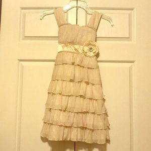 Girls dress